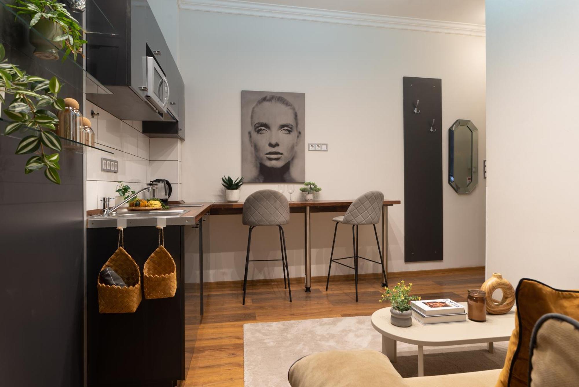 Chic Central 1Br Retreat Near New York Cafe With View Budapeszt Zewnętrze zdjęcie